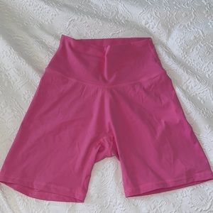 NVGTN: Bubble gum pink signature 2.0 shorts Size:Medium